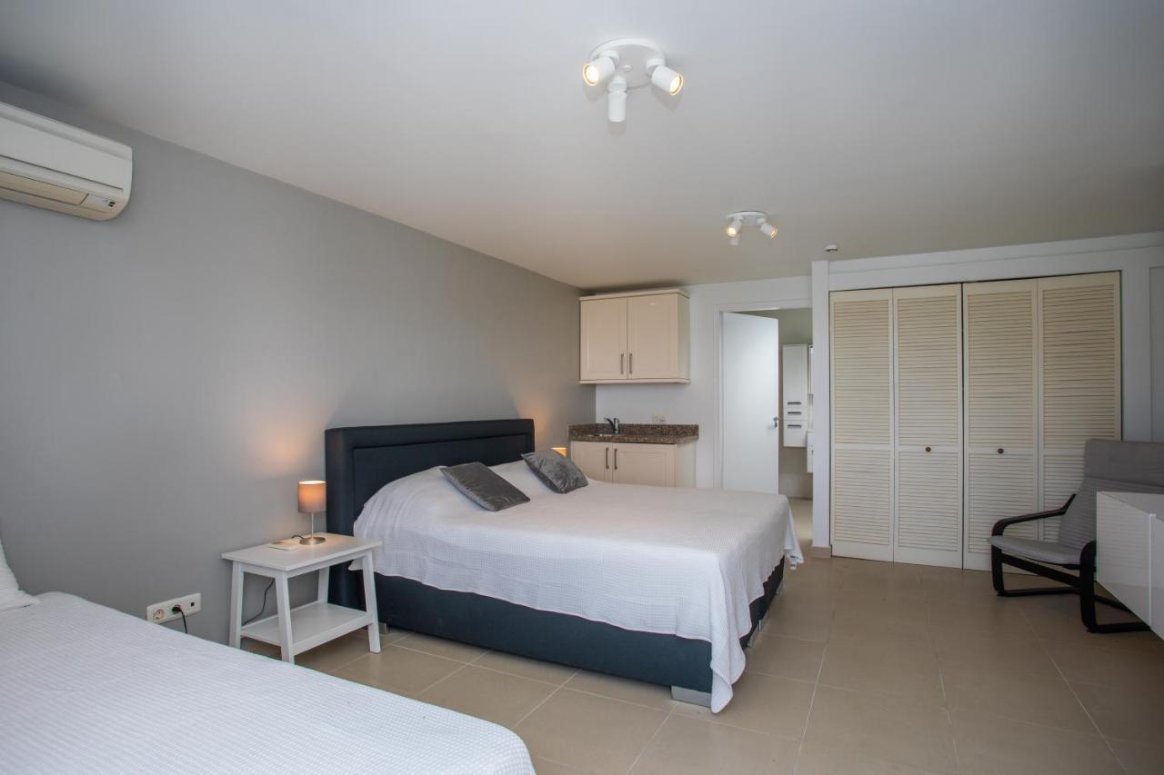 Blue Bay Beach Apartments Exterior foto